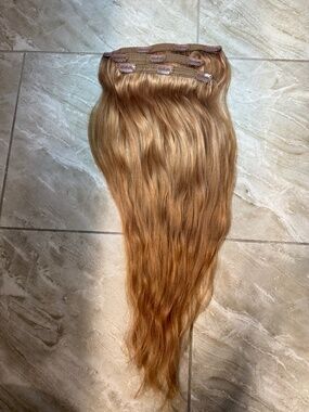 Luxy Hair 20‘‘ Classic Strawberry Blonde Clip-in Extensions